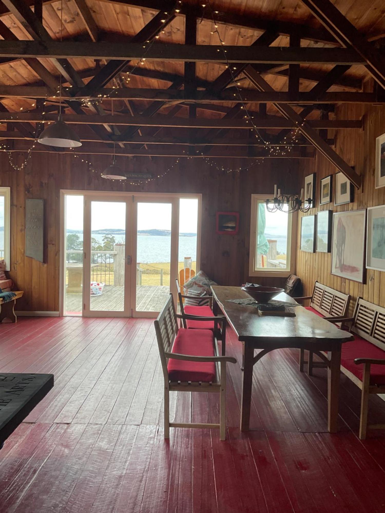 The Woolshed And Farmhouse Blue, Bruny Island Barnes Bay Exterior photo